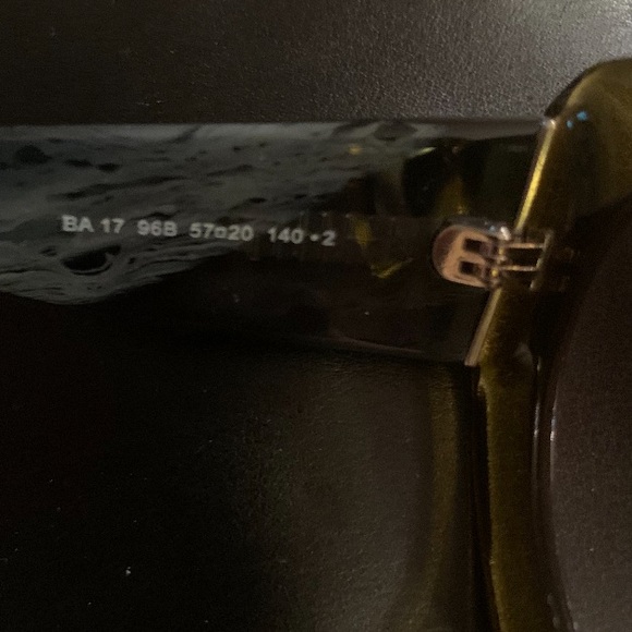 Balenciaga Two-Tone Green Sunglasses - Picture 8 of 9